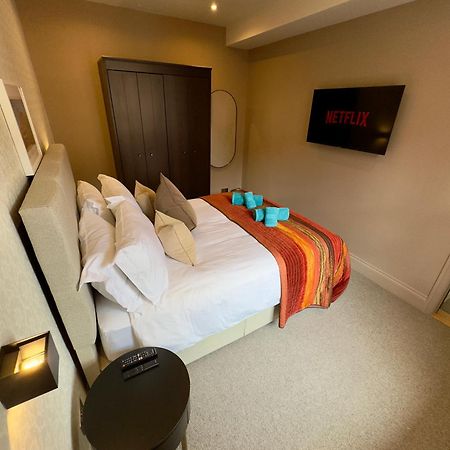 Apartament Romeo'S Arch High End Luxury In Centre Of Stratford With Parking Zewnętrze zdjęcie