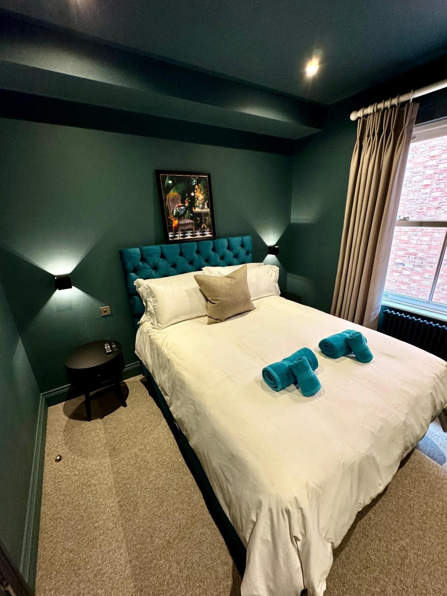 Apartament Romeo'S Arch High End Luxury In Centre Of Stratford With Parking Zewnętrze zdjęcie